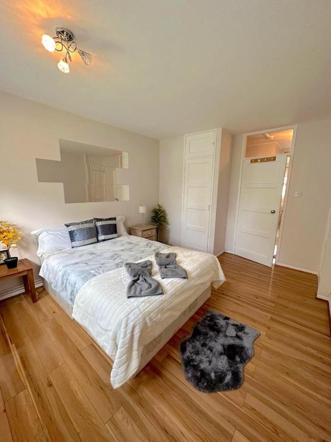 303 Alexandra Avenue Ha2 9Dx Appartement Pinner Buitenkant foto